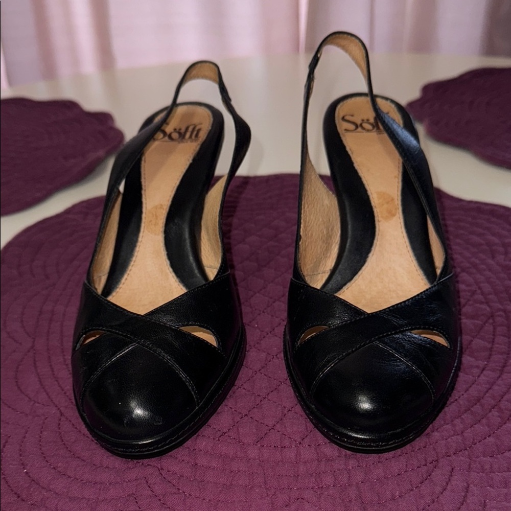 Sofft Women's Black Slingback Shoes